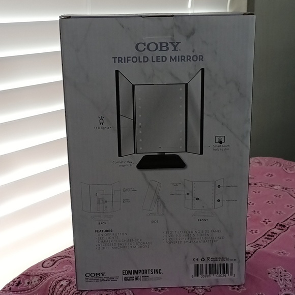 Smart touch tri-fold LED mirror - Picture 6 of 8